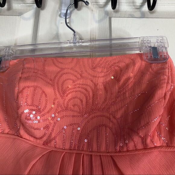 David’s Bridal Party or Going Out Strapless Coral Dress - Picture 4 of 10